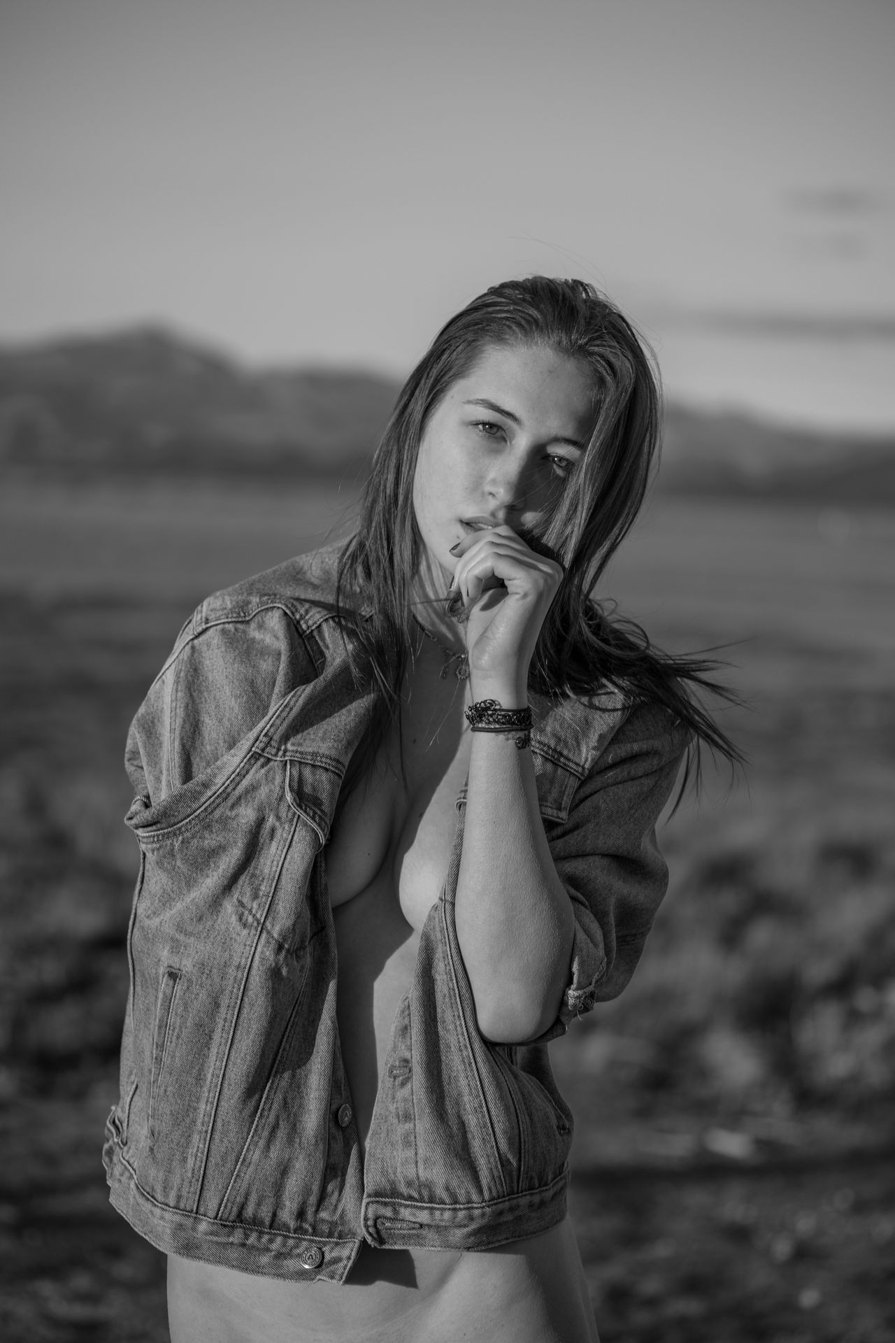 elsie-hewitt-nude-bw-2020-thefappeningpro-25 elsie hewitt nude bw 2020 thefappeningpro 25