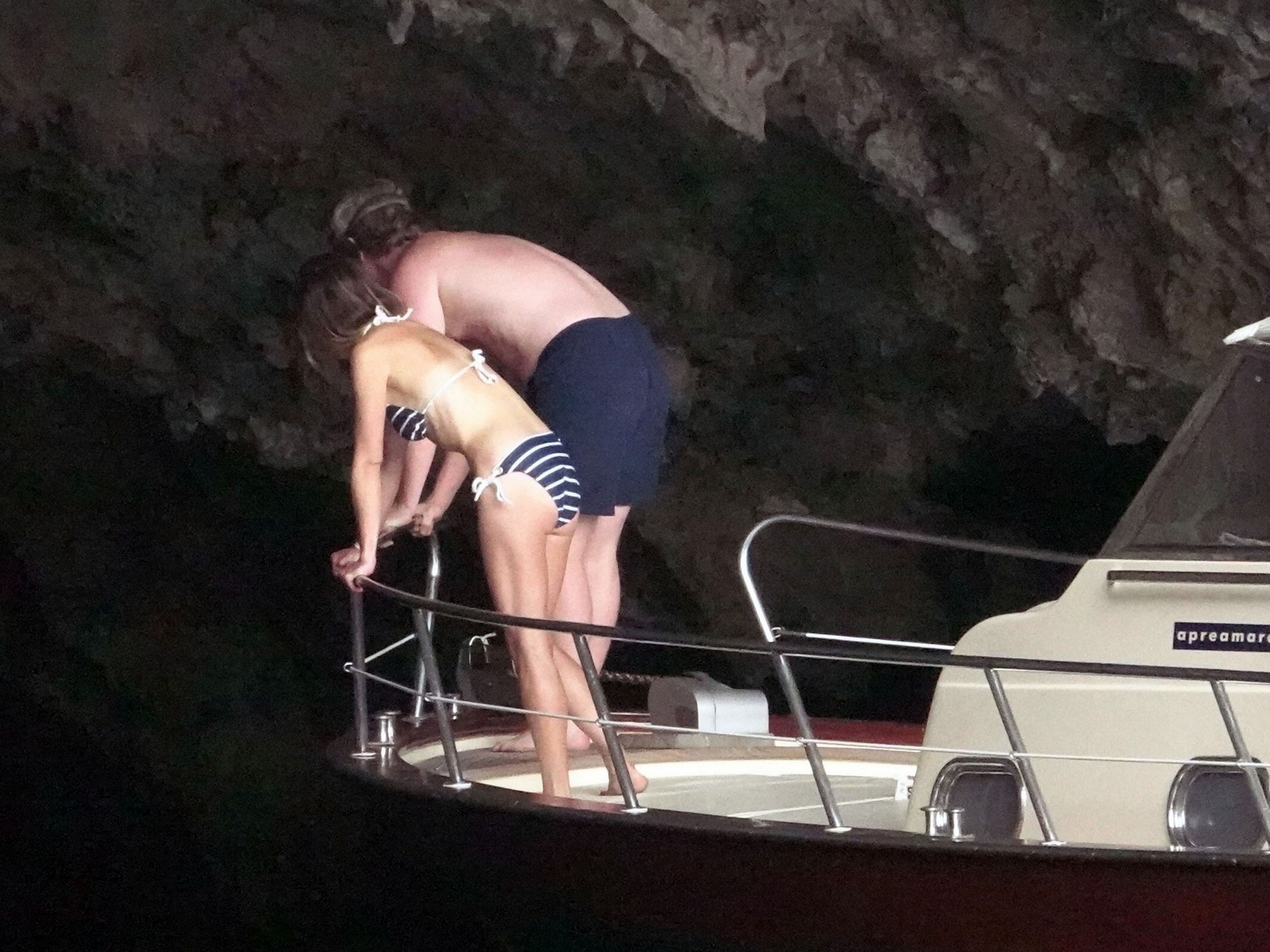 emilia-clarke-appears-haggard-in-a-bikini-on-vacation-in-italy-thefappening-cfd-17 emilia clarke appears haggard in a bikini on vacation in italy thefappening cfd 17