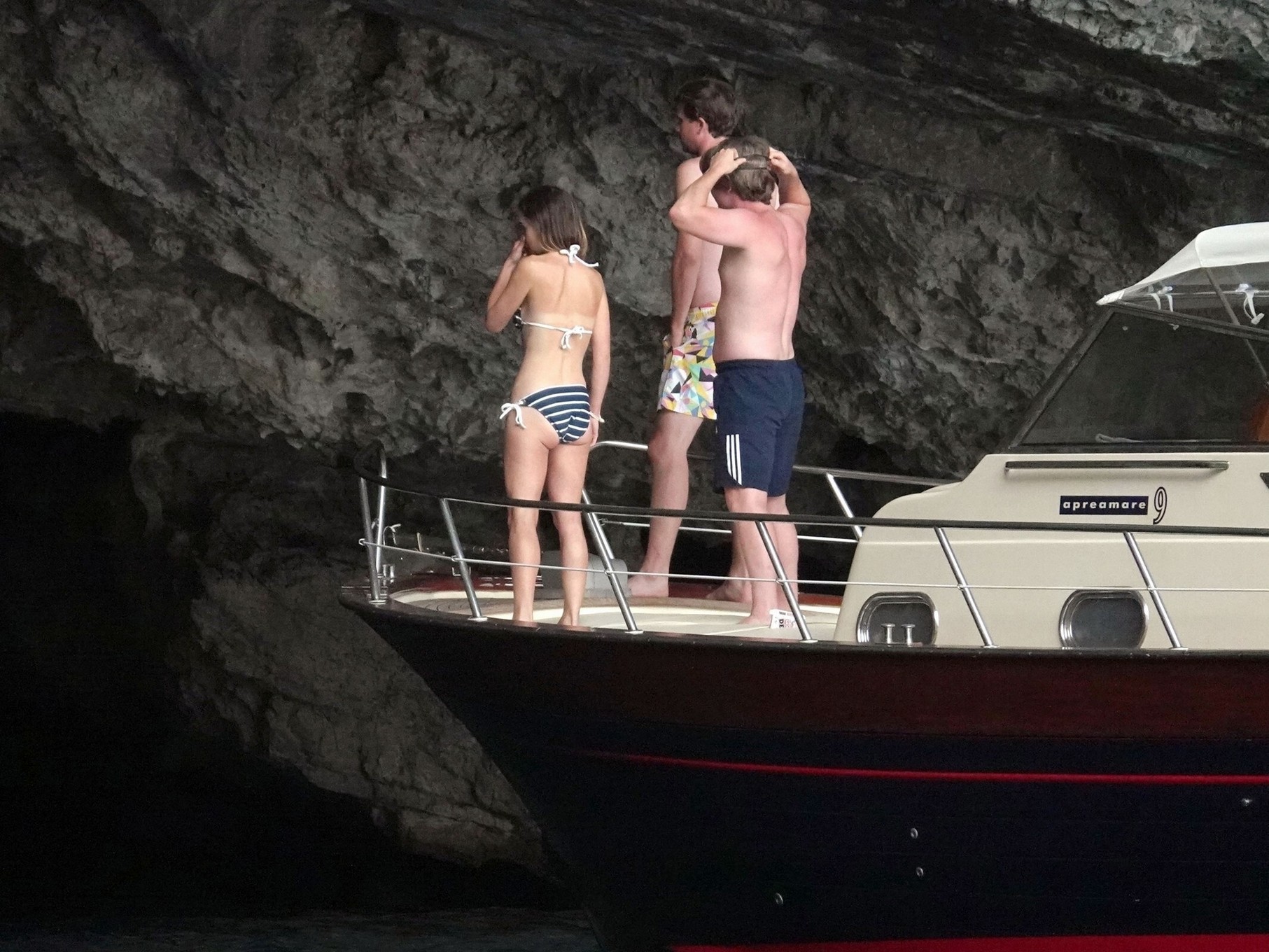 emilia-clarke-appears-haggard-in-a-bikini-on-vacation-in-italy-thefappening-cfd-18 emilia clarke appears haggard in a bikini on vacation in italy thefappening cfd 18