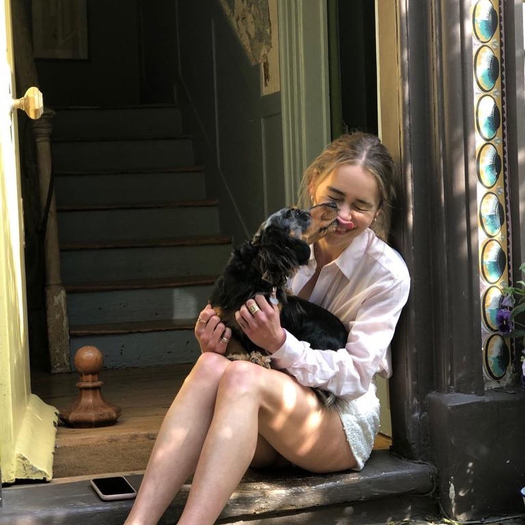 emilia-clarke-sexy-legs-thefappening-cfd-11 Emilia Clarke Upskirt