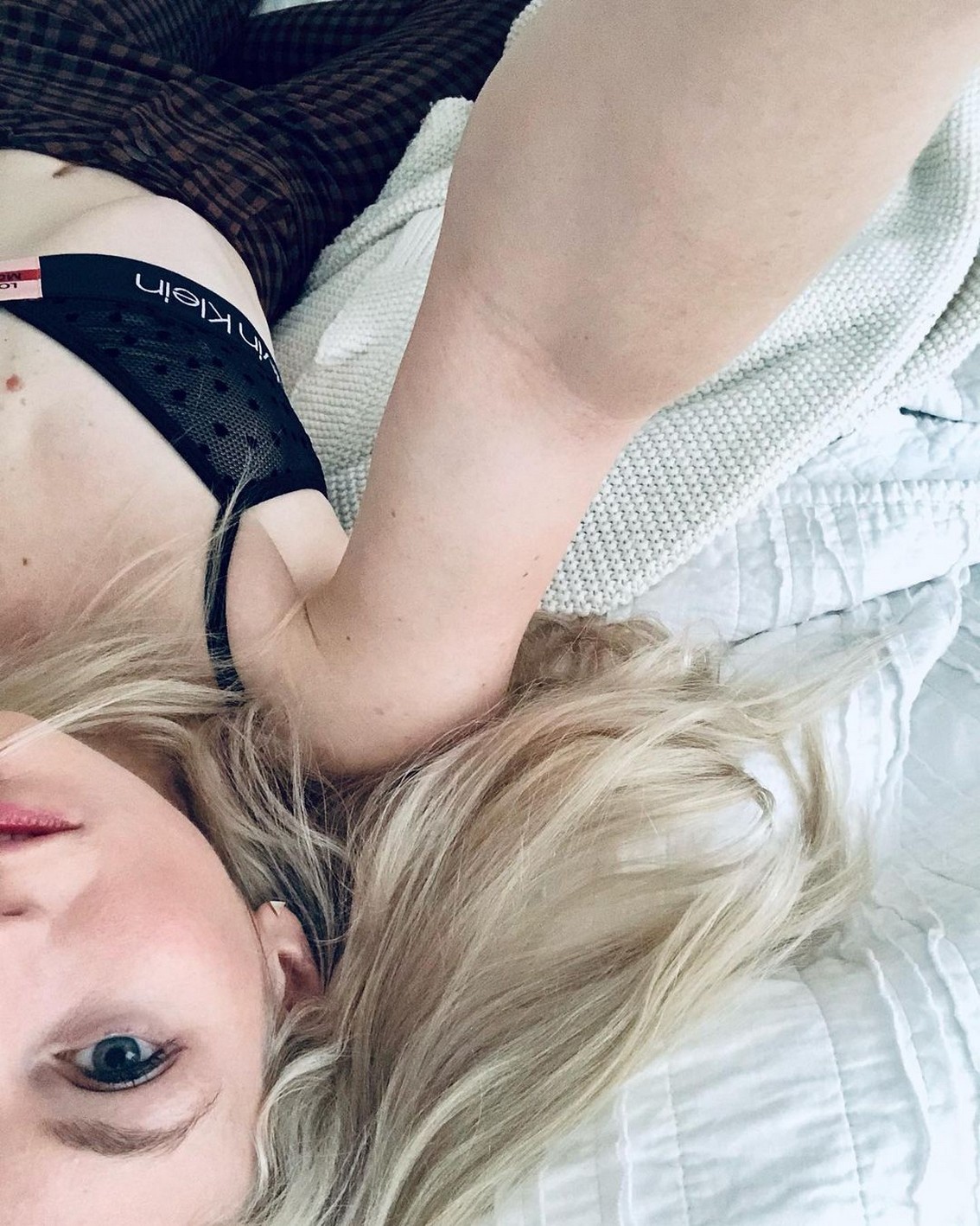 emily-kinney-sexy-on-selfie-thefappening-cfd-15 Emily Kinney Selfie In Lingerie