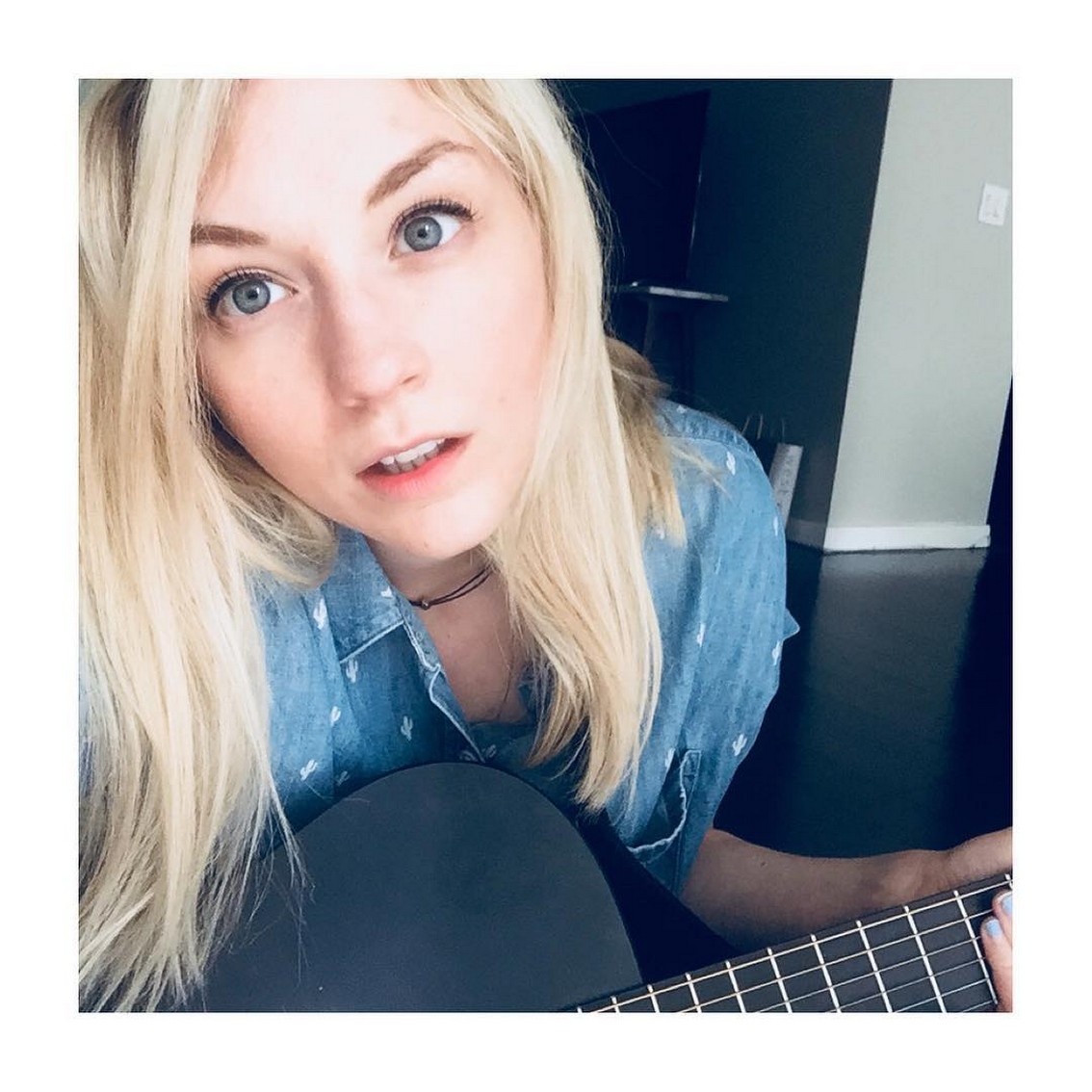 emily-kinney-sexy-on-selfie-thefappening-cfd-22 emily kinney sexy on selfie thefappening cfd 22