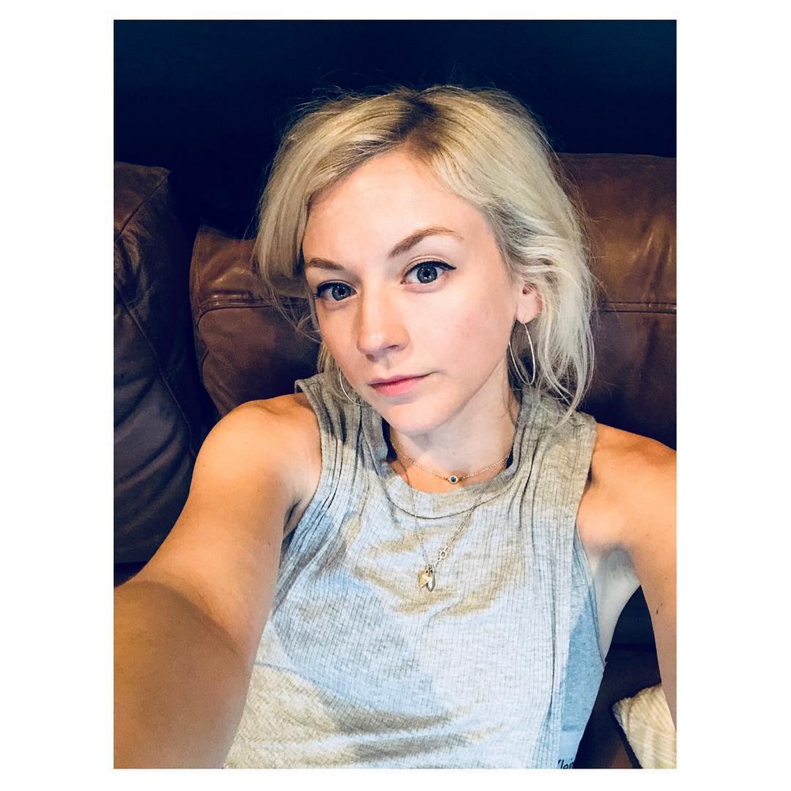 emily-kinney-sexy-on-selfie-thefappening-cfd-27 emily kinney sexy on selfie thefappening cfd 27