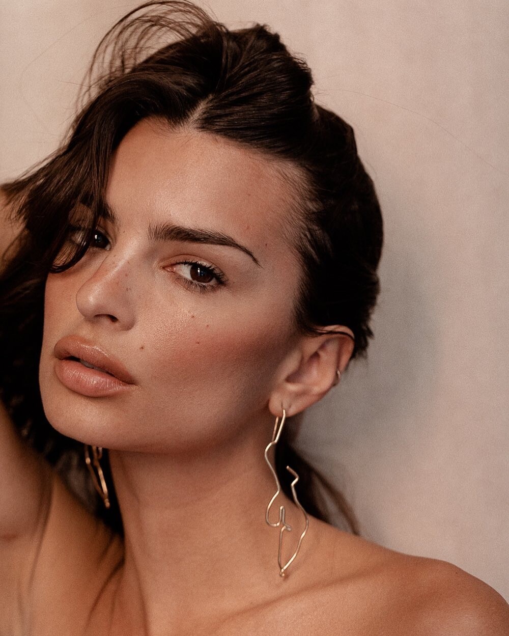 emily-ratajkowski-and-jamea-lynee-inamorata-thefappening-cfd-8 emily ratajkowski and jamea lynee inamorata thefappening cfd 8