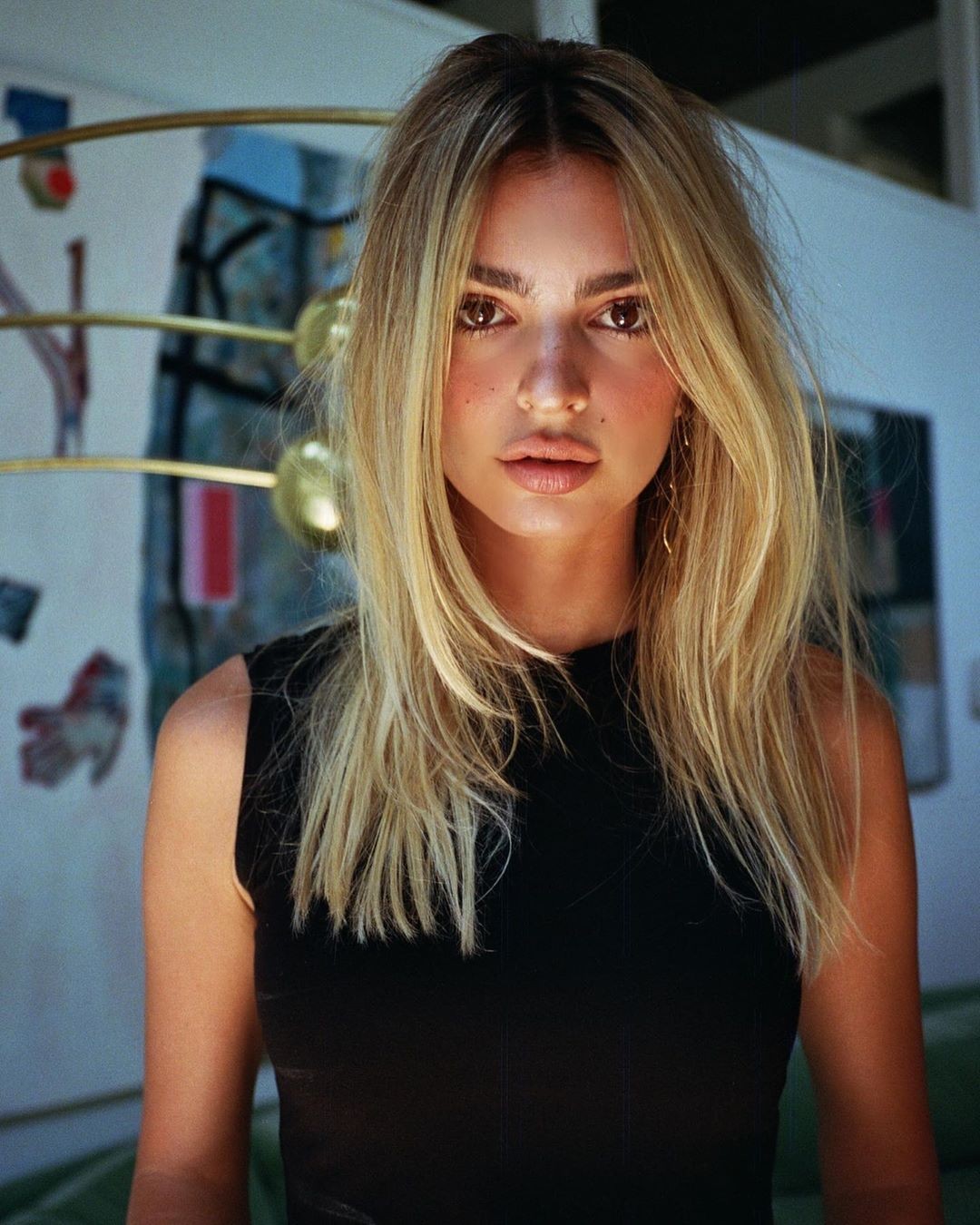 emily ratajkowski became a sexy blonde thefappening pro 32