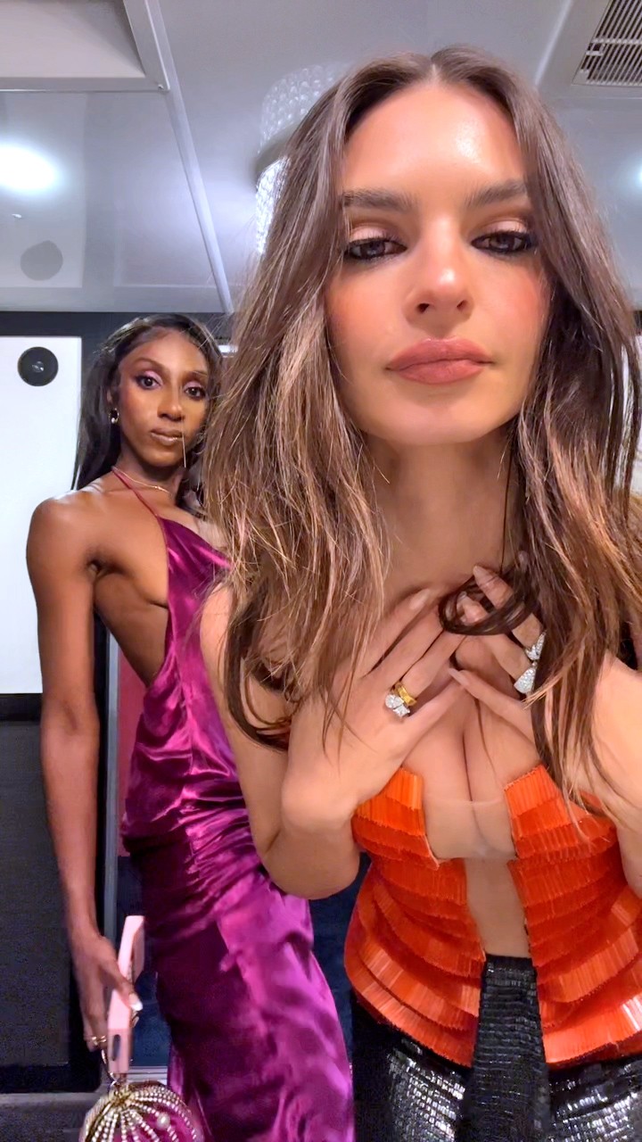 emily-ratajkowski-boobs-oscar-2022-thefappening-pro-2 emily ratajkowski boobs oscar 2022 thefappening pro 2