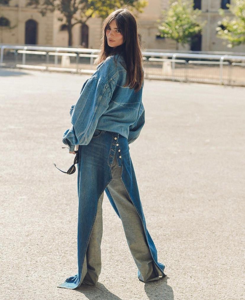 emily-ratajkowski-braless-tits-thefappening-cfd-2 Emily Ratajkowski Pants Backwards