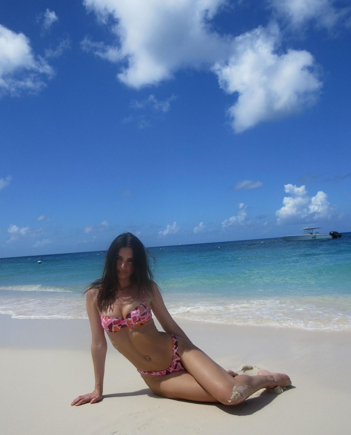 emily-ratajkowski-hot-bikini-thefappening-cfd-2 Emily Ratajkowski Barefeet