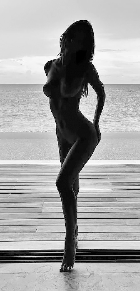 emily-ratajkowski-nude-thefappening-cfd-1 emily ratajkowski nude thefappening cfd 1