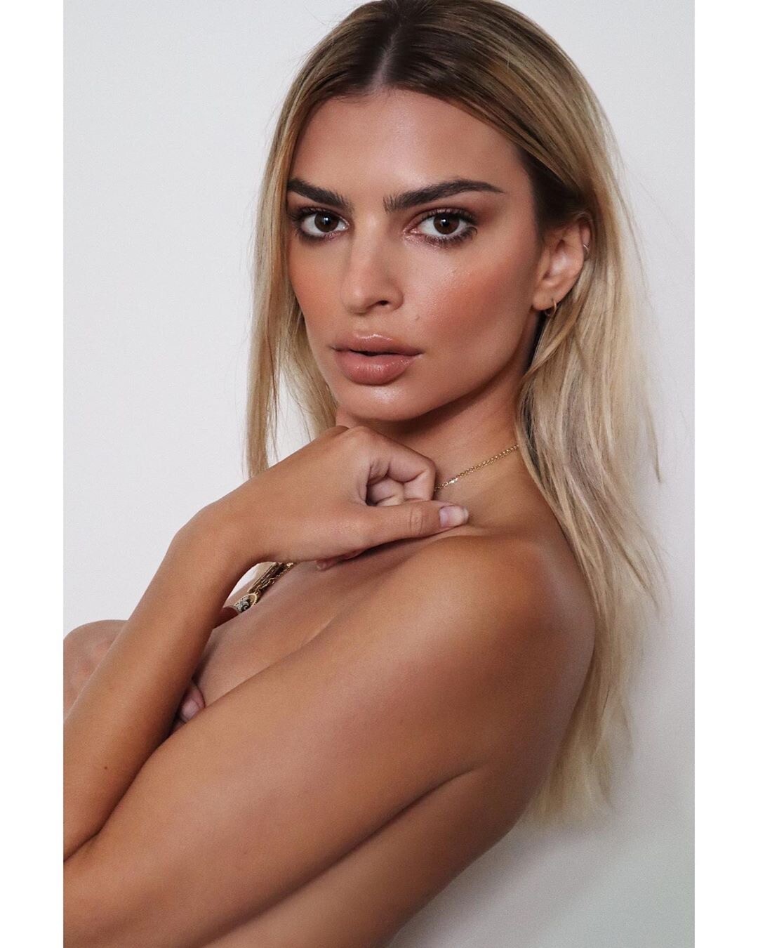 emily-ratajkowski-perfect-blonde-thefappening-cfd-1 emily ratajkowski perfect blonde thefappening cfd 1