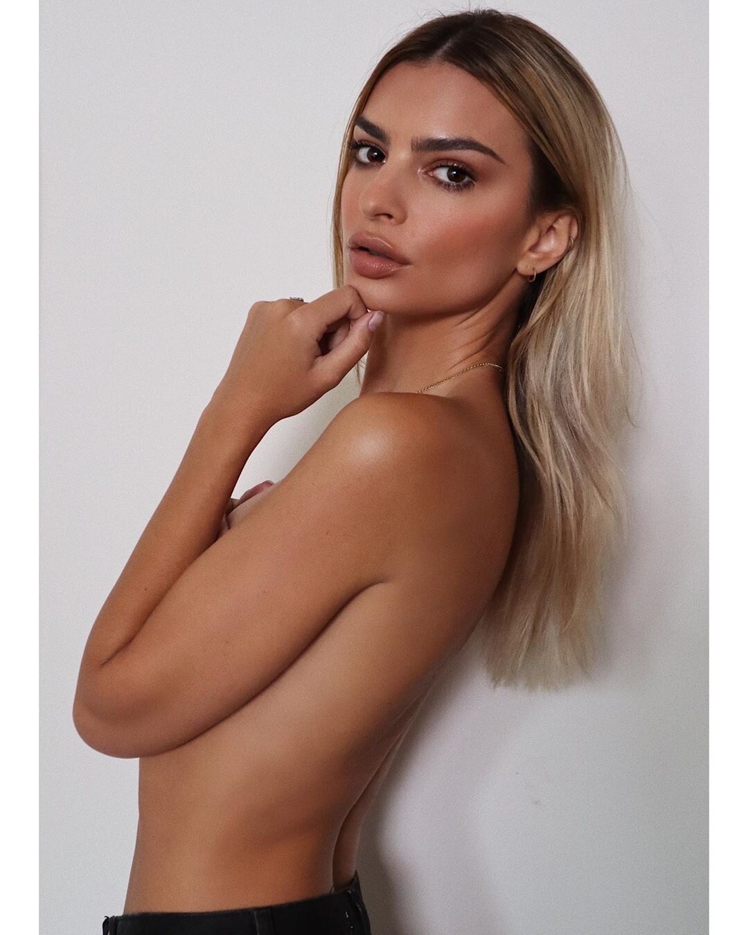 emily-ratajkowski-perfect-blonde-thefappening-cfd-2 emily ratajkowski perfect blonde thefappening cfd 2