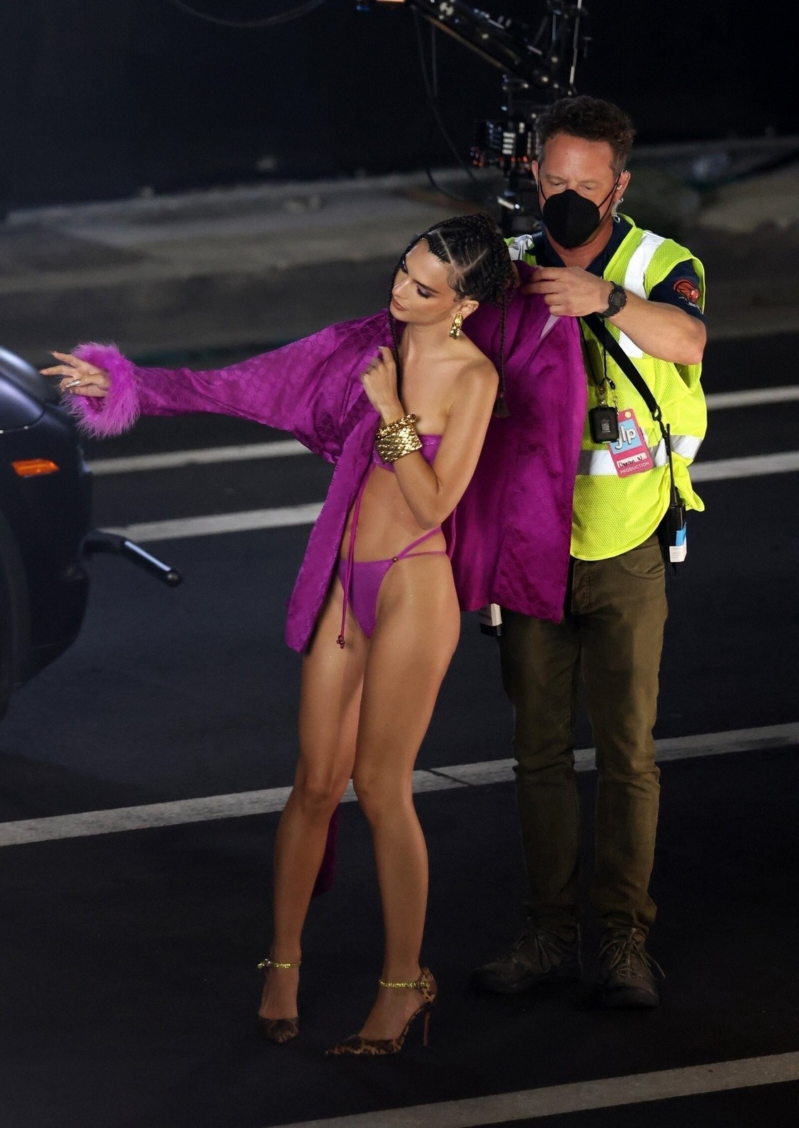 emily-ratajkowski-sexy-at-savage-x-fenty-thefappening-cfd-45 emily ratajkowski sexy at savage x fenty thefappening cfd 45