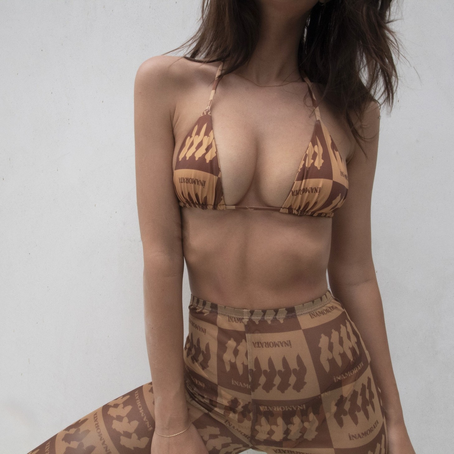 emily-ratajkowski-sexy-in-inamorata-collection-april-2020-thefappening-pro-37 emily ratajkowski sexy in inamorata collection april 2020 thefappening pro 37