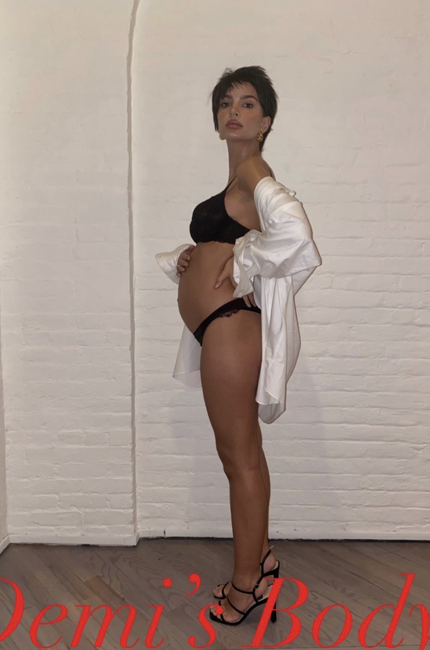 emily-ratajkowski-sexy-like-demi-moore-thefappening-cfd-1 Emily Ratajkowski Sexy Like Demi Moore