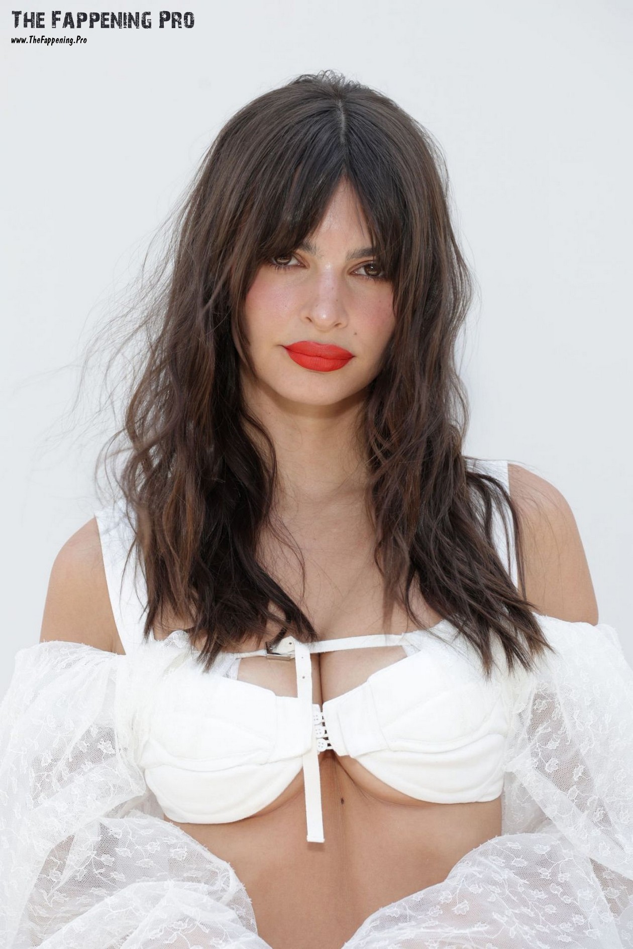 emily-ratajkowski-sexy-thefappening-cfd-15 emily ratajkowski sexy thefappening cfd 15