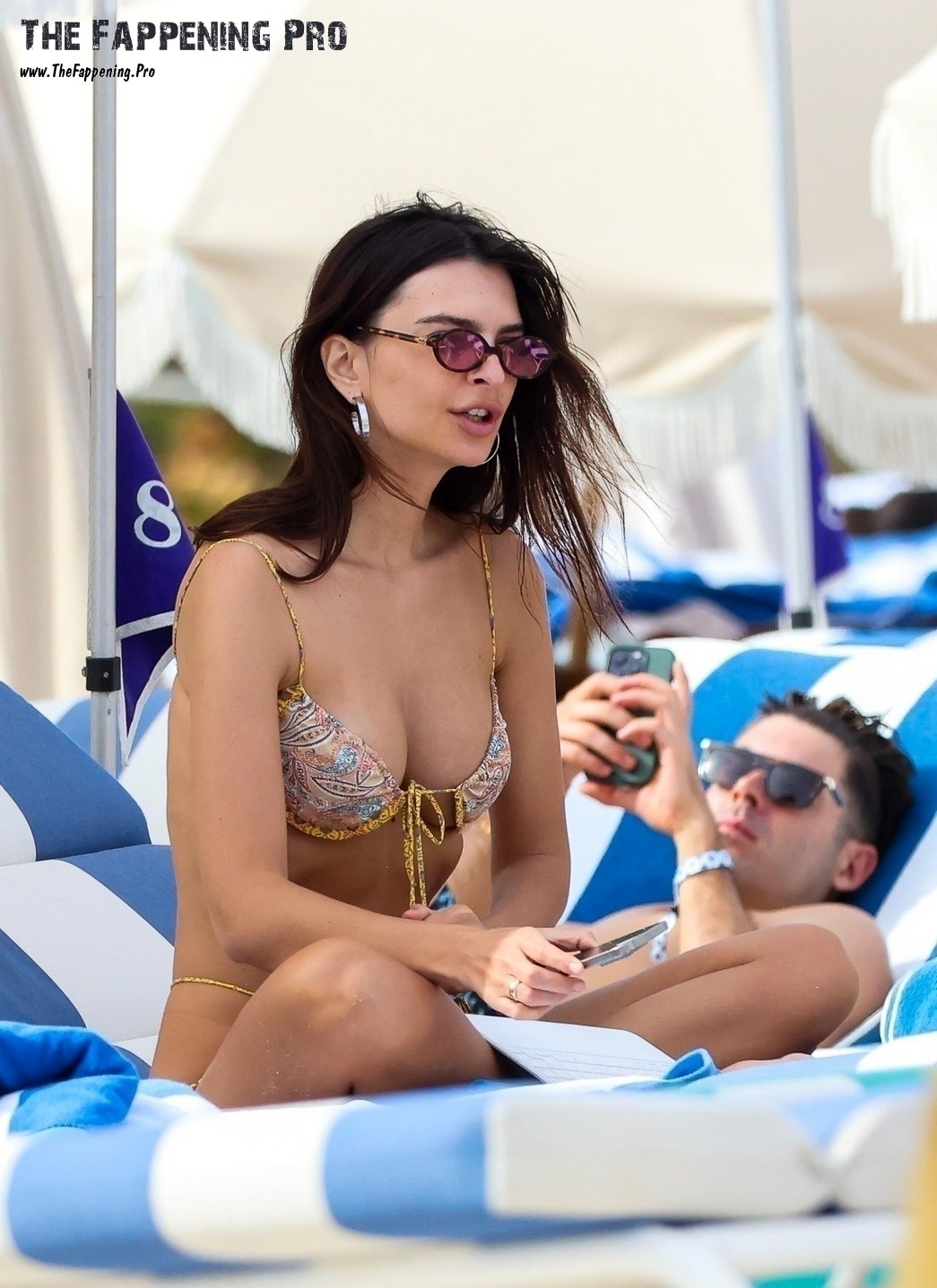emily-ratajkowski-sexy-thefappening-cfd-27 emily ratajkowski sexy thefappening cfd 27