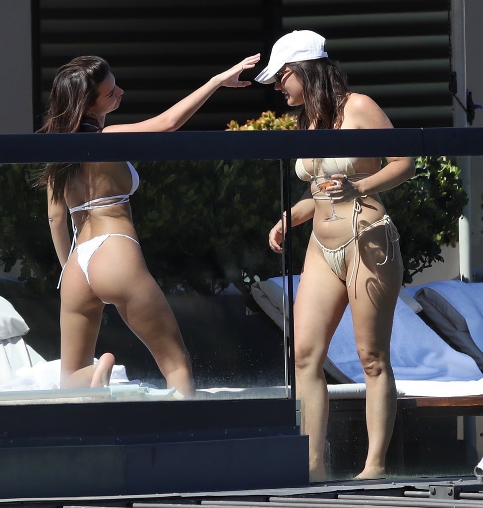 emily ratajkowski sexy white bikini 4