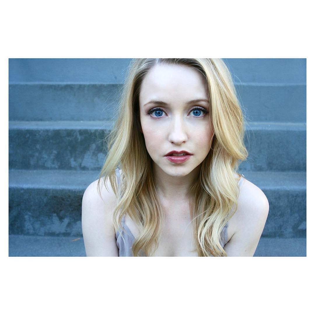 emily-tennant-nude-sexy-24 emily-tennant-nude-sexy-24