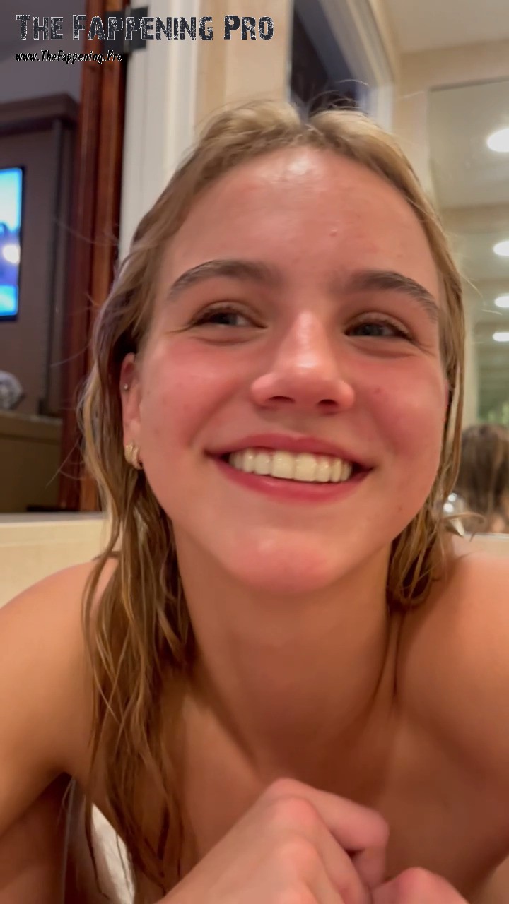 emma-brooks-nude-thefappening-cfd-4-1 Emma Brooks Leaked 2024