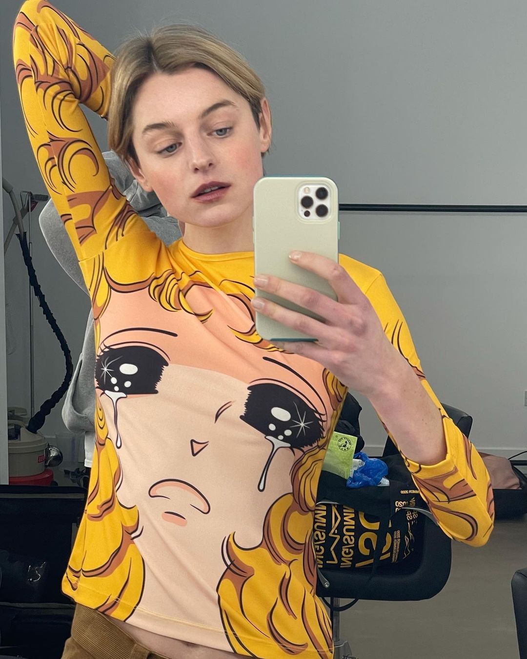 emma-corrin-selfie-thefappening-cfd-3 Emma Corrin Pretty Selfie