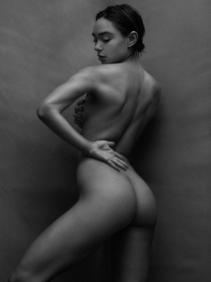 emma-isabella-holley-nude-2 emma isabella holley nude 2