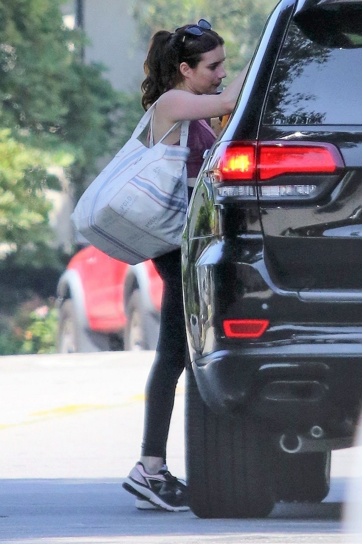 emma-roberts-sexy-in-la-17 emma roberts sexy in la 17