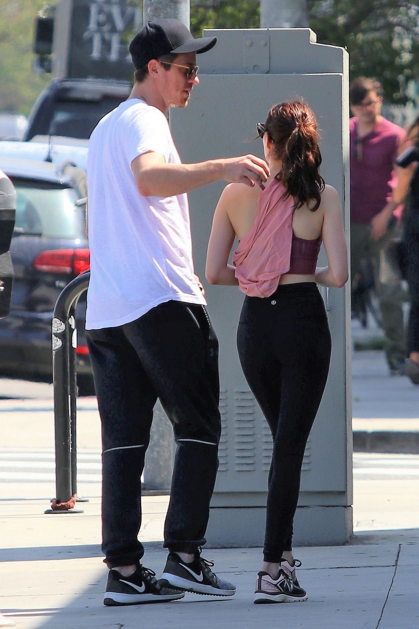 emma-roberts-sexy-in-la-23 emma roberts sexy in la 23