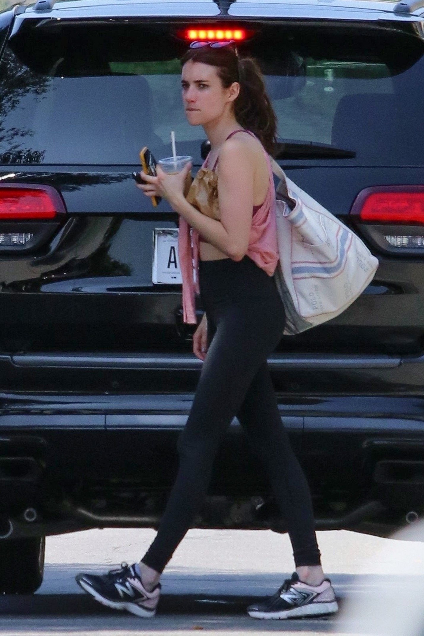 emma-roberts-sexy-in-la-8 emma roberts sexy in la 8