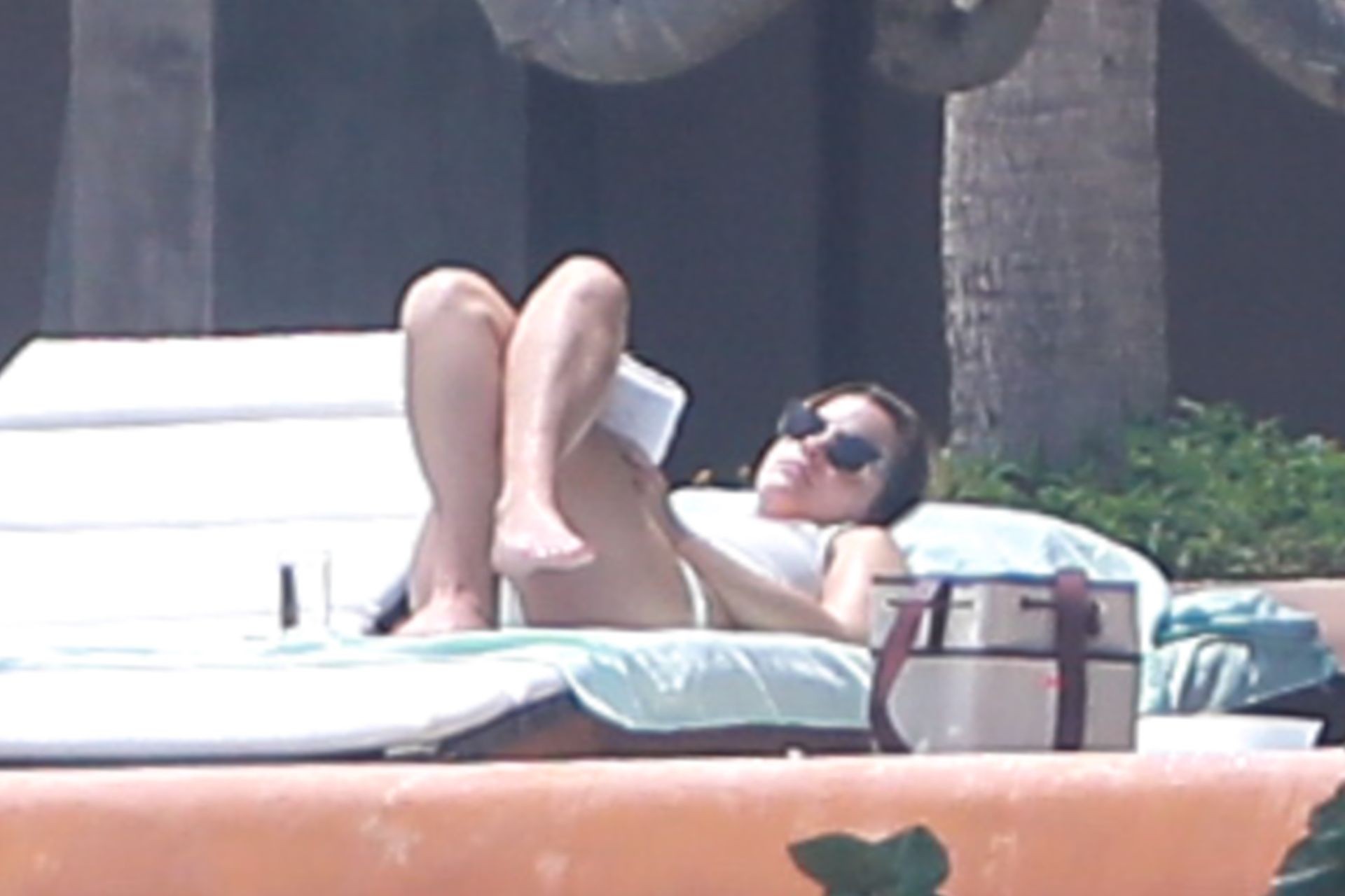 emma-watson-sexy-bikini-1 emma watson sexy bikini 1