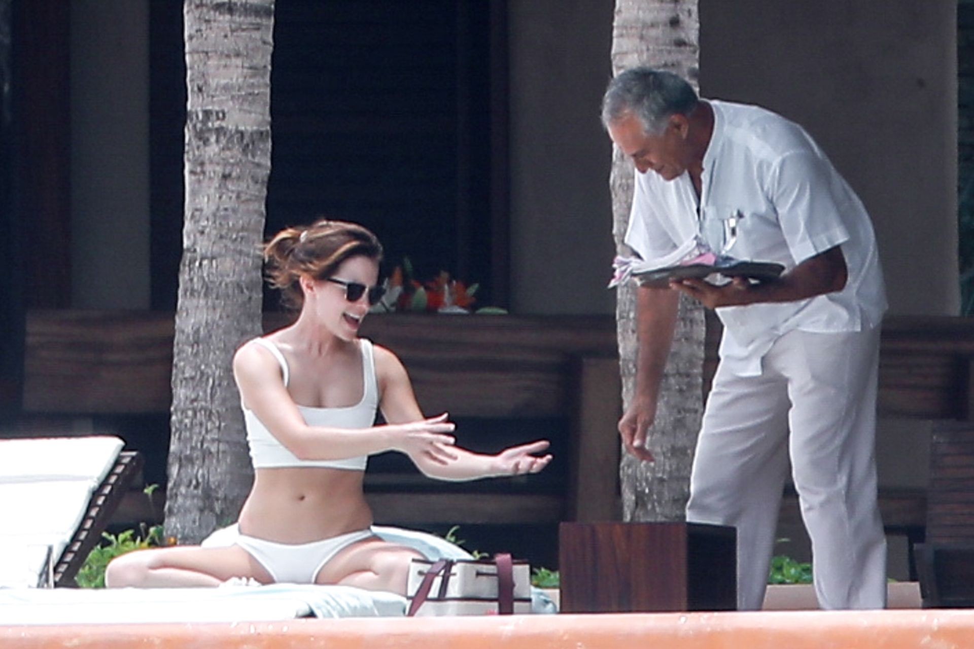 emma-watson-sexy-bikini-8 emma watson sexy bikini 8