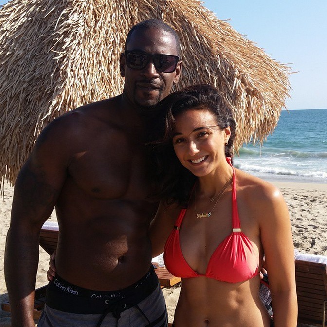 emmanuelle-chriqui-in-a-bikini-thefappening-cfd-9 emmanuelle chriqui in a bikini thefappening cfd 9