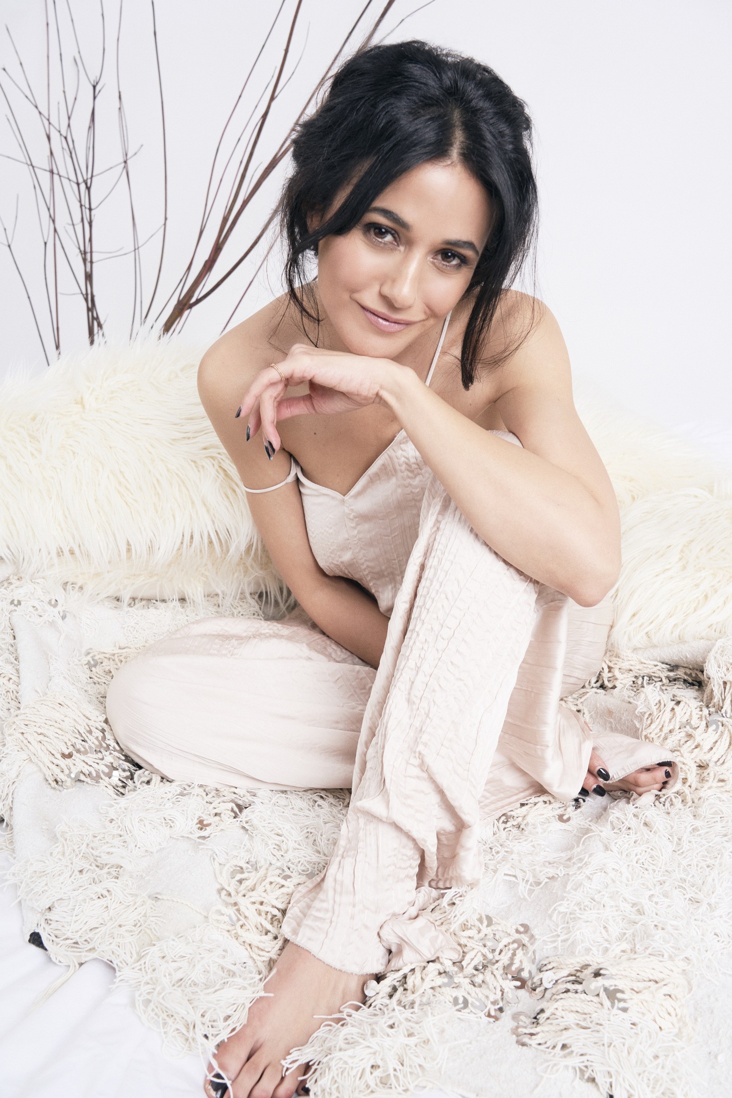 emmanuelle-chriqui-sexy-tits-5 emmanuelle chriqui sexy tits 5