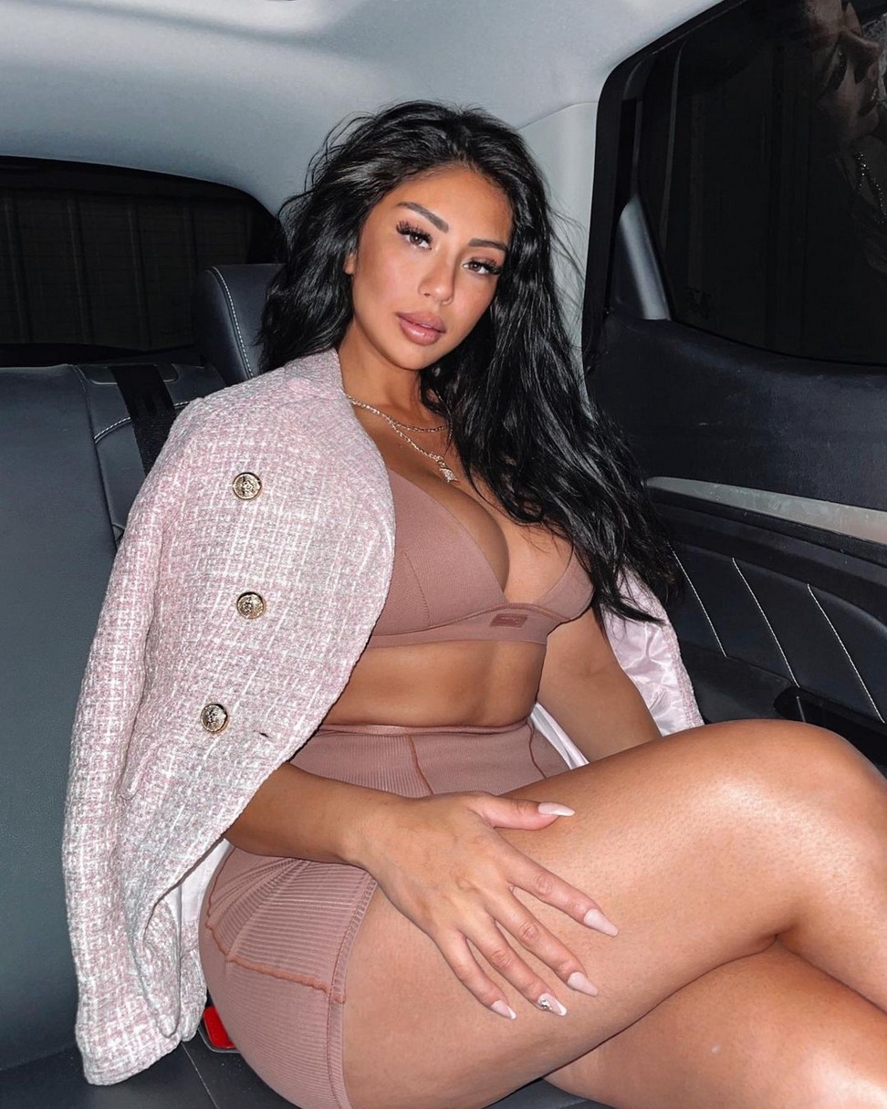 erika-kitax-hot-thefappening-cfd-11 Erika Kitax Upskirt