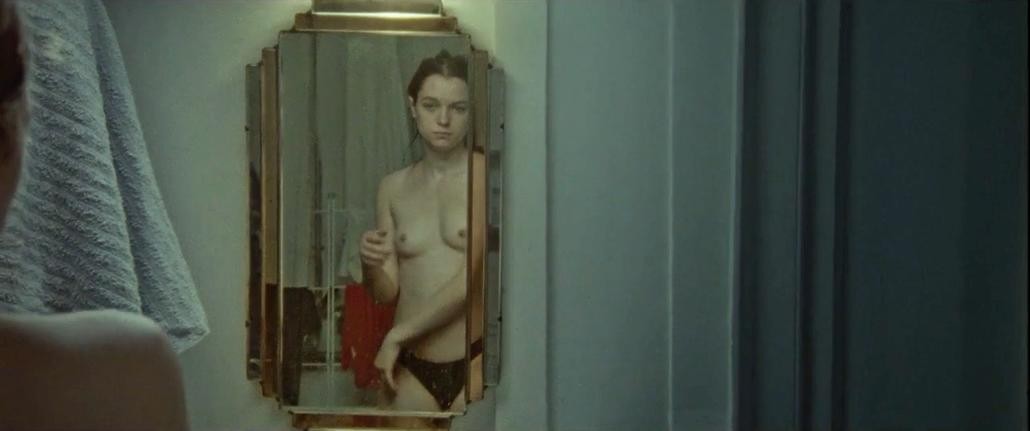 esme-creed-miles-nude-hannah-thefappening-cfd-1 Esme Creed-Miles Naked