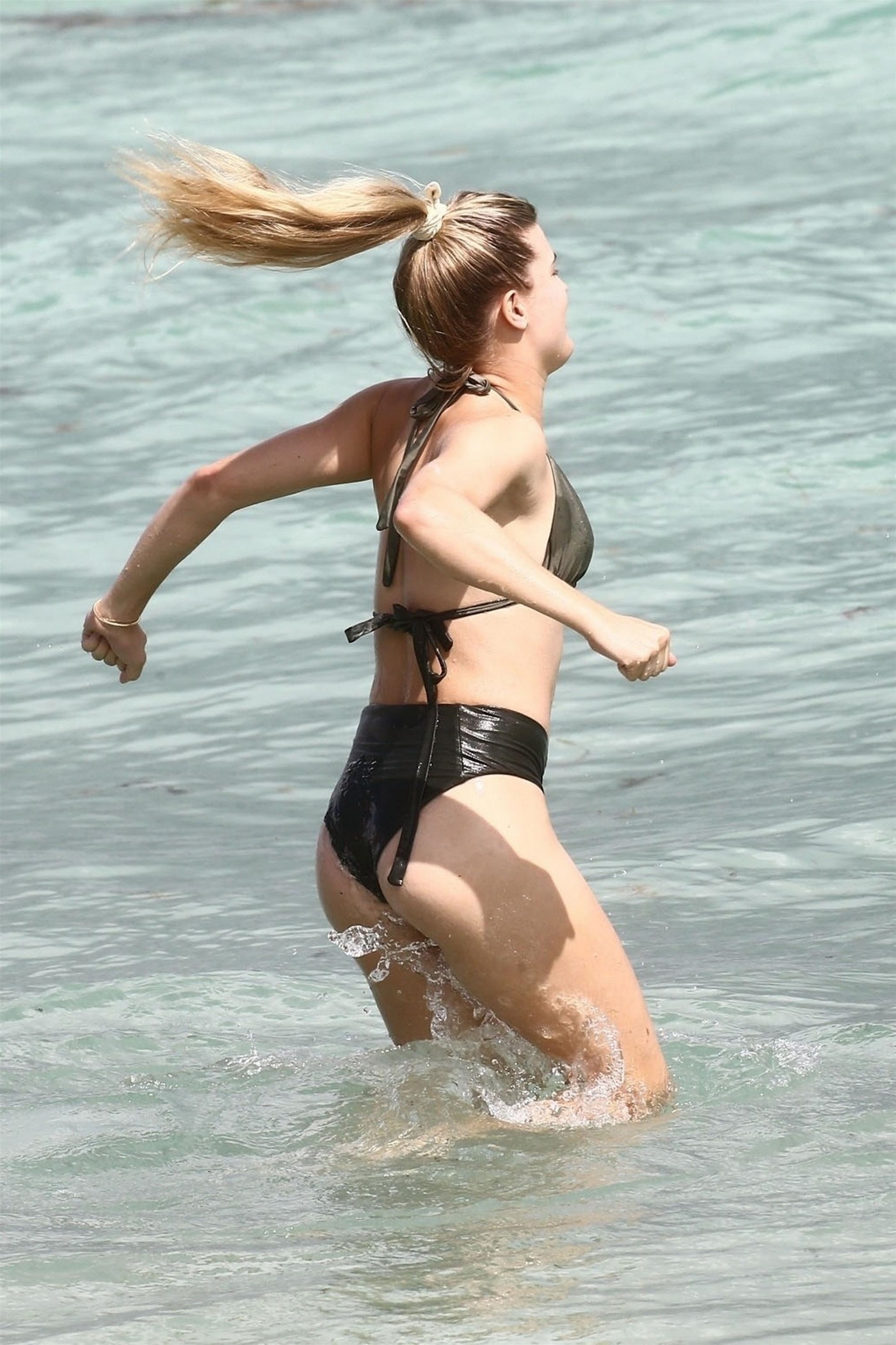 eugenie-bouchard-sexy-bikini-ass-47 eugenie bouchard sexy bikini ass 47