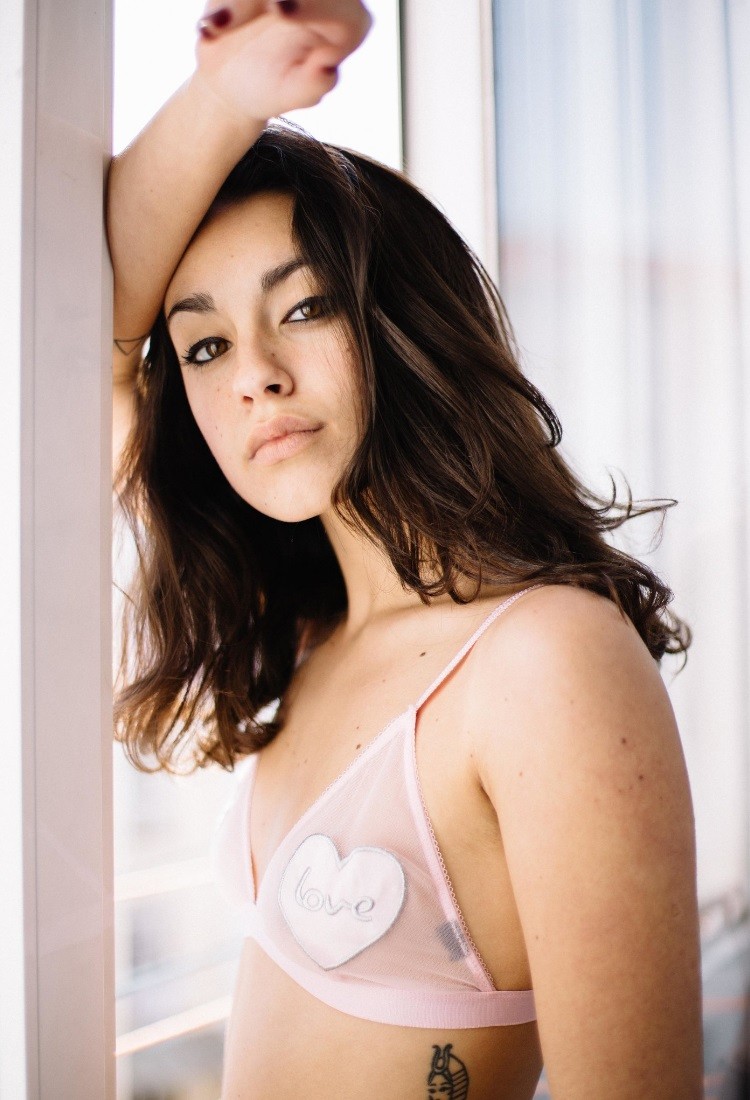 exhibited-carla-guetta-sexiest-photos-4 exhibited carla guetta sexiest photos 4