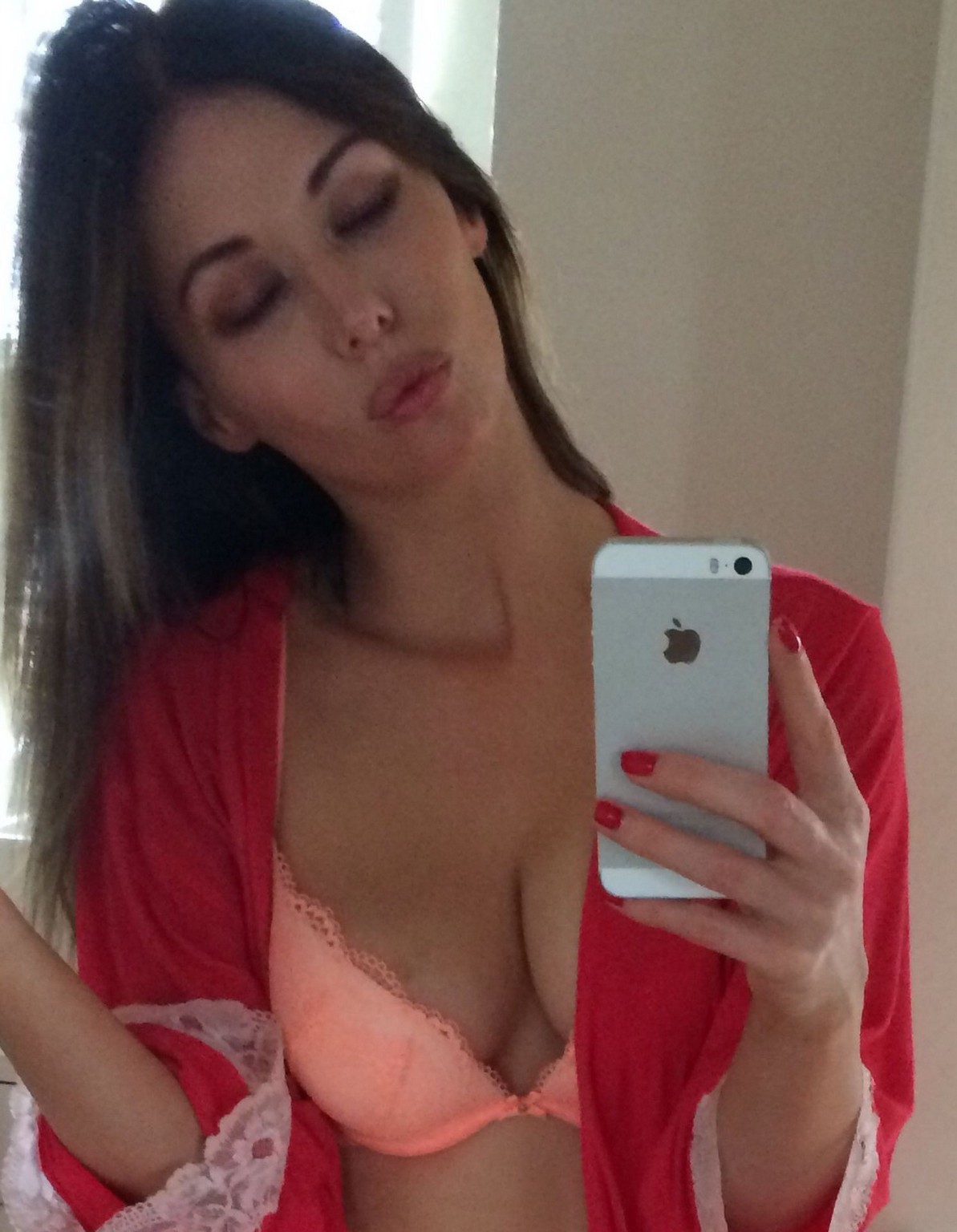 explicit-ashley-mulheron-nude-leaks-7 explicit ashley mulheron nude leaks 7