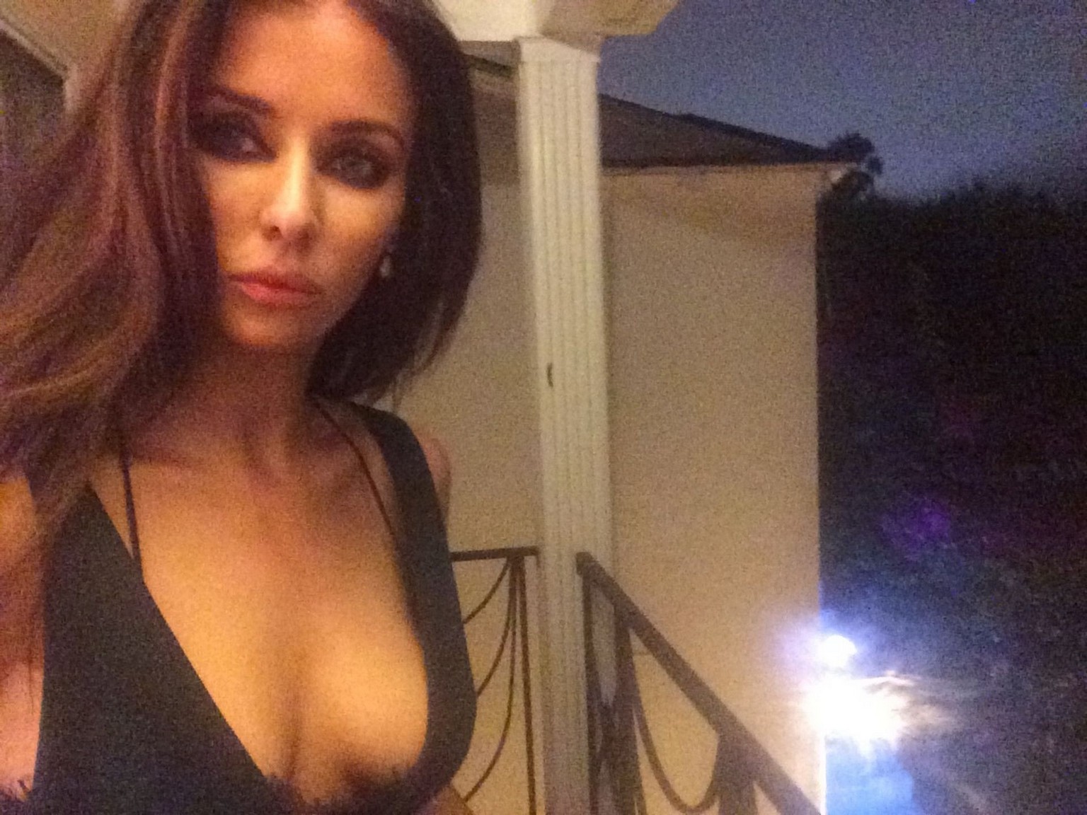 explicit-ashley-mulheron-nude-leaks-70 explicit ashley mulheron nude leaks 70