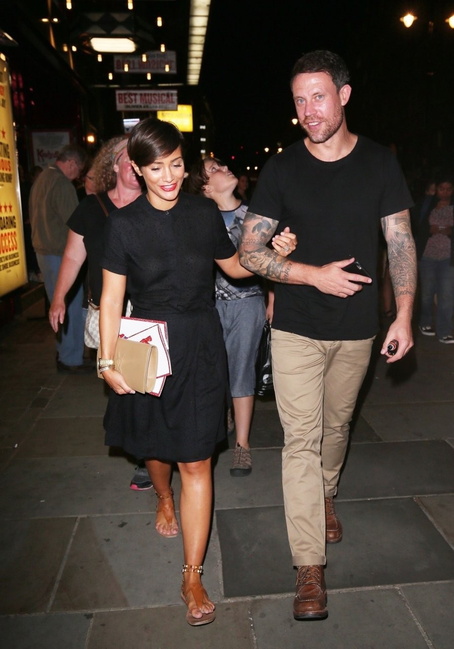 explicit-frankie-bridge-hard-nipples-public-2 Explicit Frankie Bridge Hard Nipples in Public