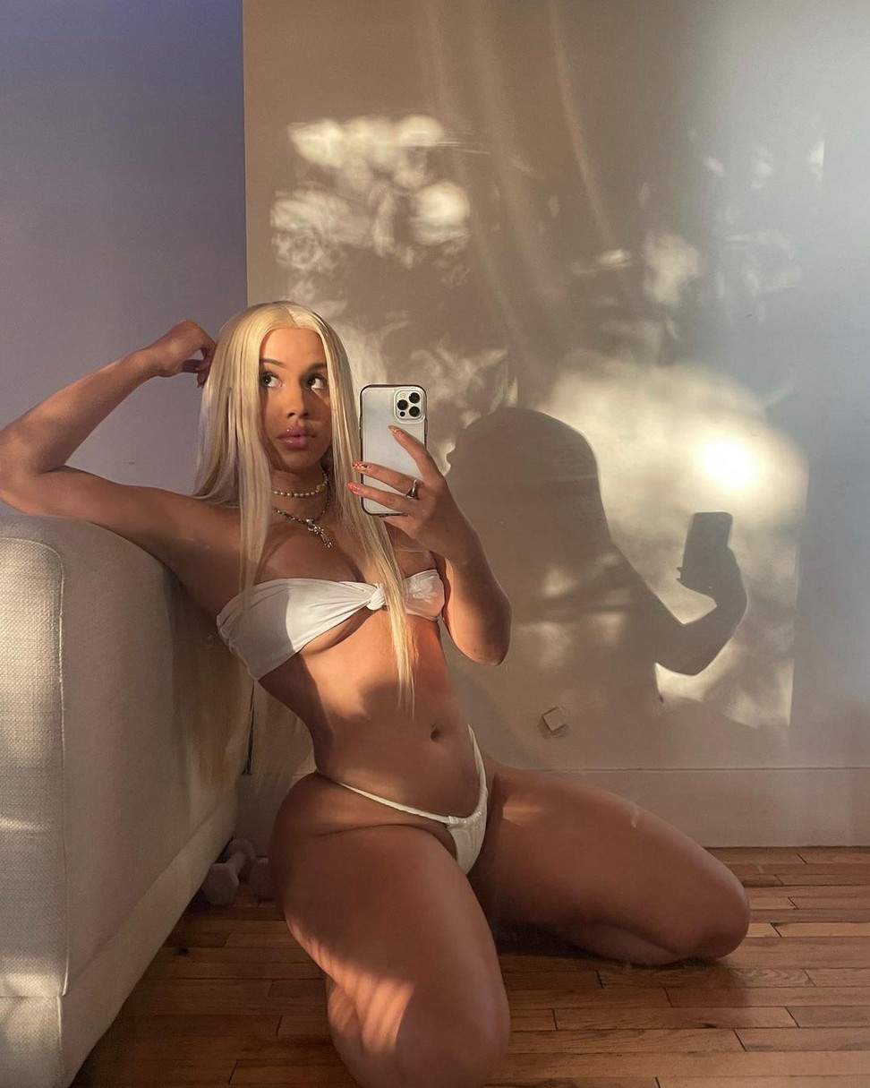 explicit-selfie-by-chey-anderson-thefappening-cfd-10 explicit selfie by chey anderson thefappening cfd 10
