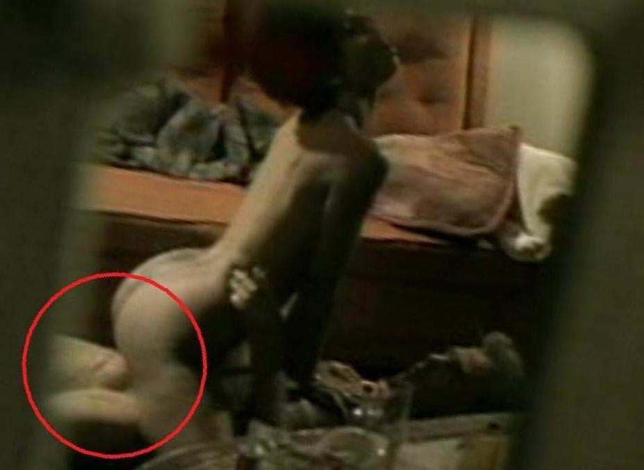 exposes-halle-berry-hard-fucked-on-sex-tapes-11 exposes halle berry hard fucked on sex tapes 11