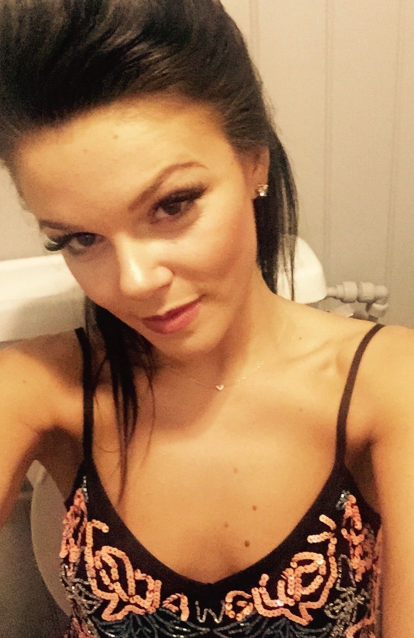 faye-brookes-21-nude-thefappening-pro_ faye brookes 21 nude thefappening pro