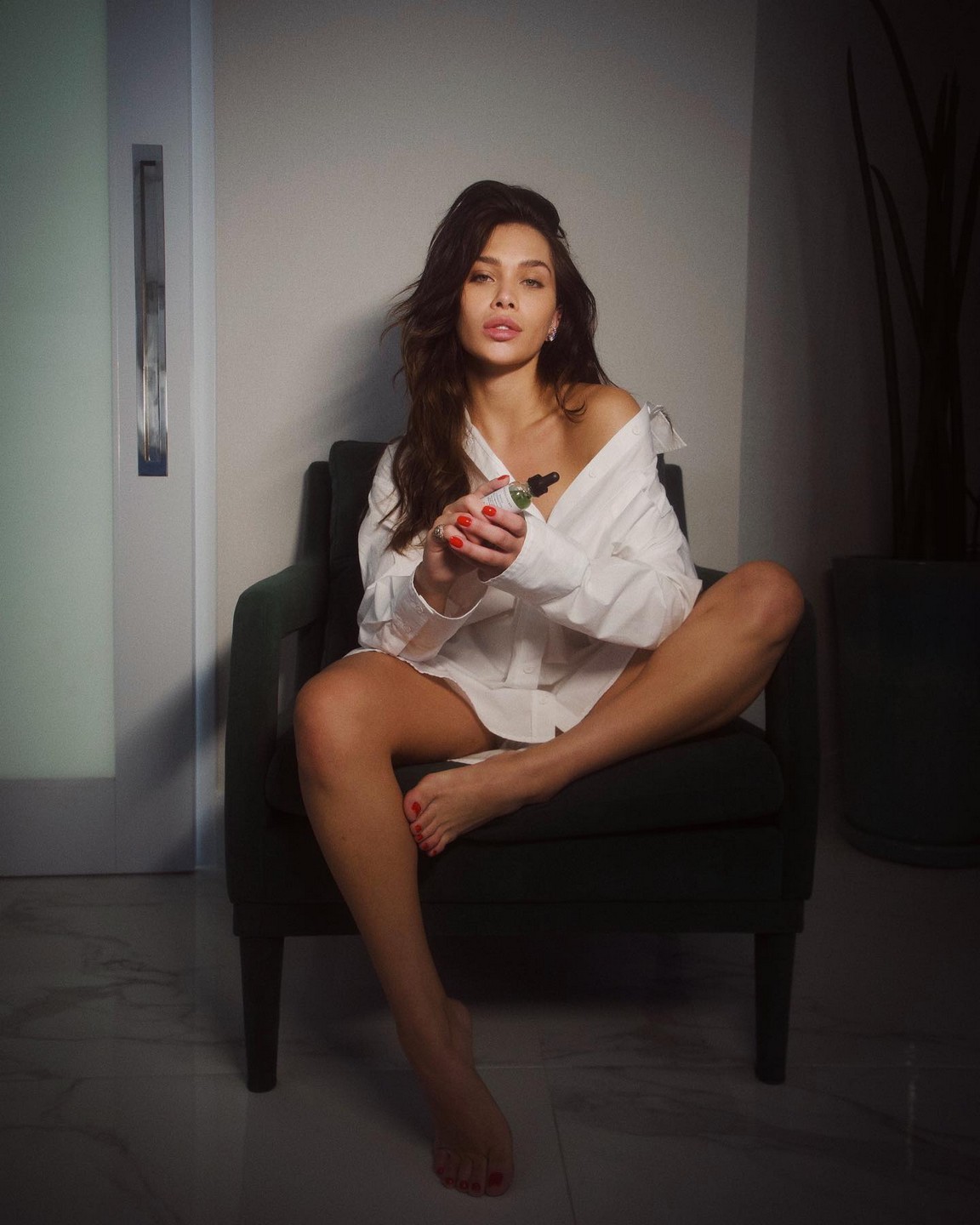 flavia-pavanelli-sexy-thefappening-cfd-13 Flavia Pavanelli Bare Foot