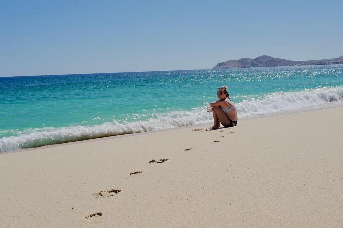 florence-pugh-in-a-bikini-thefappening-cfd-14 florence pugh in a bikini thefappening cfd 14