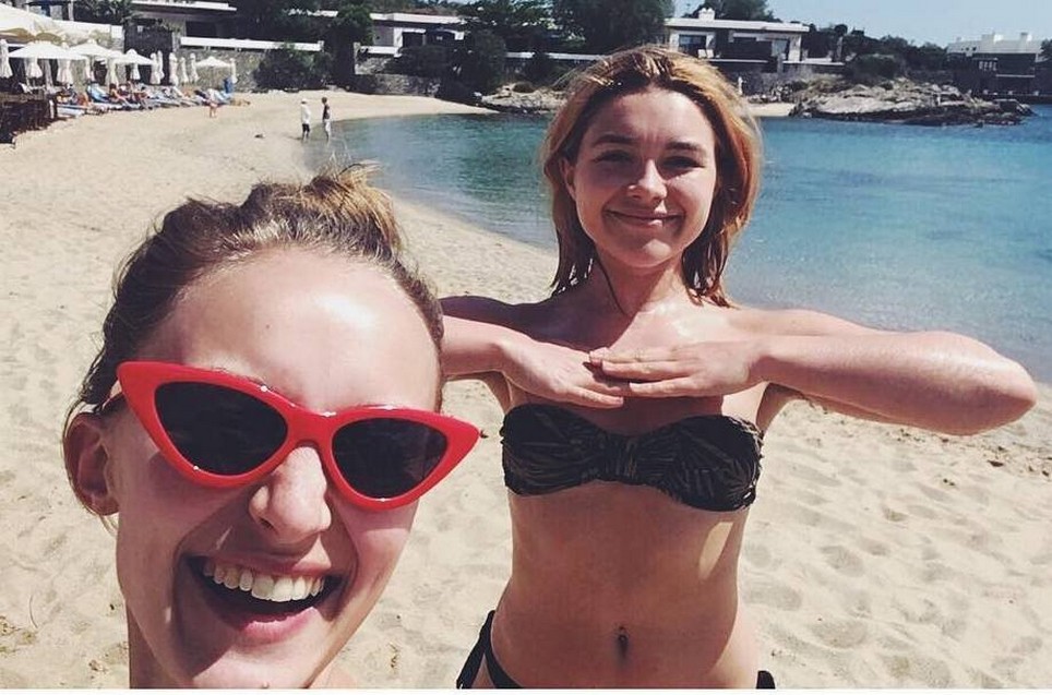 florence-pugh-in-a-bikini-thefappening-cfd-9 Florence Pugh Sexy