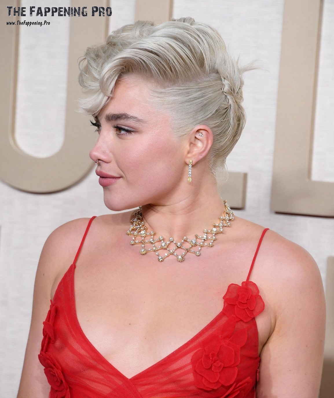 florence-pugh-nudity-thefappening-cfd-5 Florence Pugh Fappening