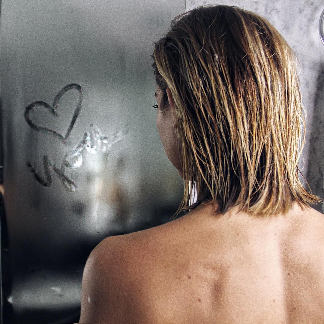 gabbie-hanna-nude-sexy-thefappeningblog-com-50 Gabbie Hanna writes signs in the bathroom