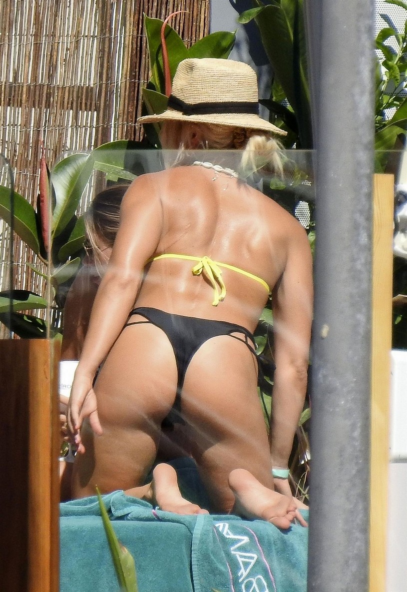 gabby-allens-tight-and-sexy-ass-from-all-angles-thefappening-cfd-11 gabby allens tight and sexy ass from all angles thefappening cfd 11