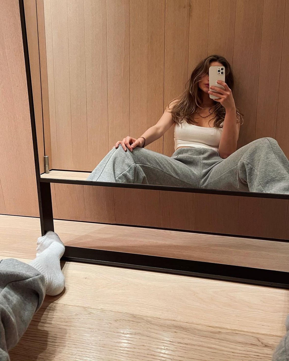 gabriela-giovanardi-sexy-thefappening-cfd-11 Gabriela Giovanardi Selfie