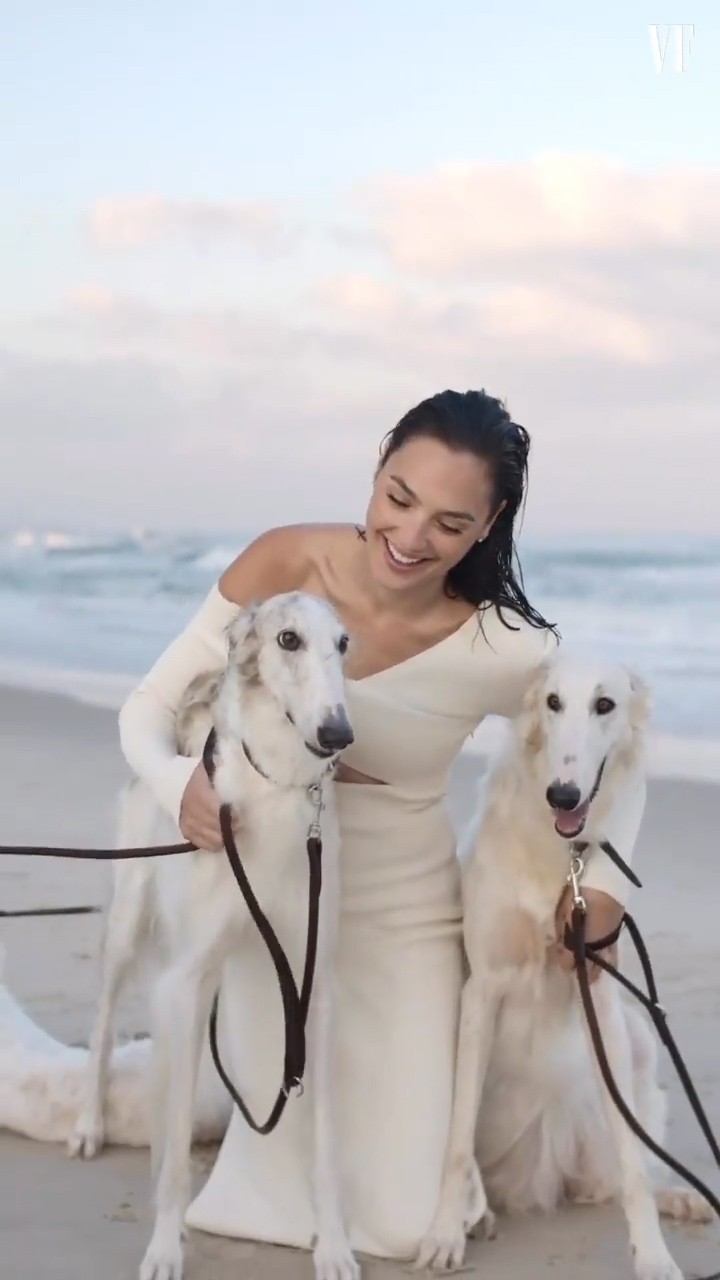 gal-gadot-sexy-for-vanity-fair-thefappeningpro-12 gal gadot sexy for vanity fair thefappeningpro 12